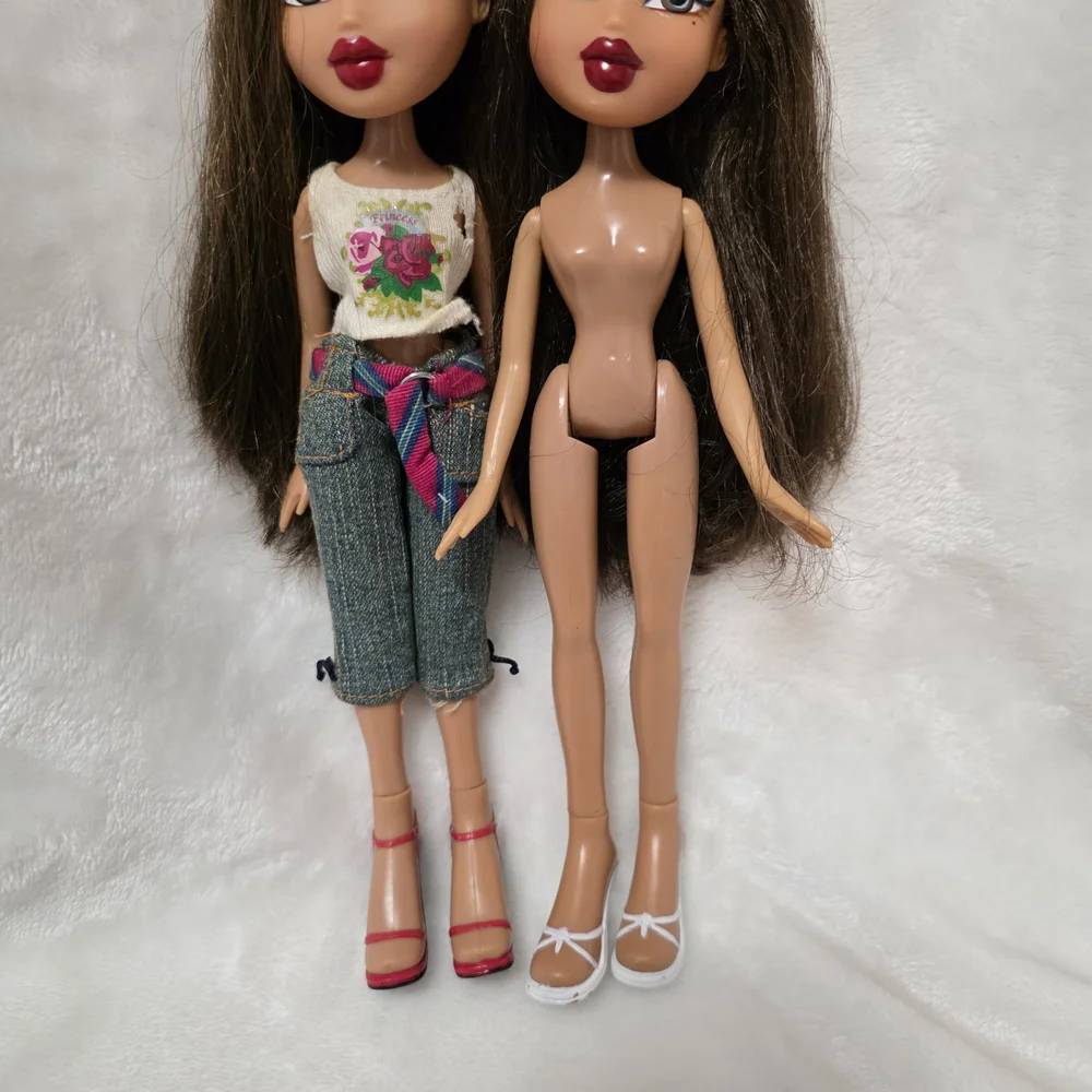 Vintage 2004 Bratz Funk Out Yasmin Duo with Original Outfit and Shoes - Picture 8 of 10